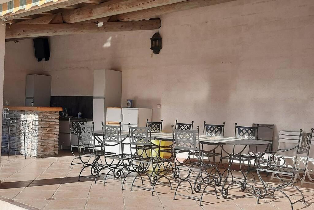 Villa L'Estel En Campagne Avec Piscine Privee Proche Arles Et Avignon 타라스콩 외부 사진